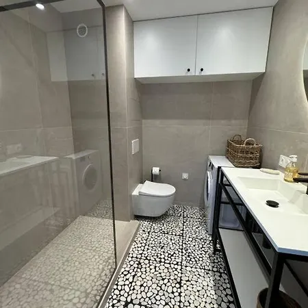 La Petite Grenille Apartment *
